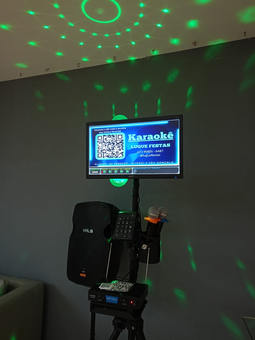 Equipamento profissional de karaokê para aluguel - monitor, microfones sem fio e caixa de som